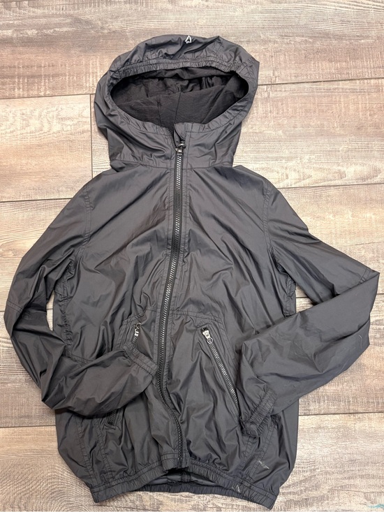 Ivivva Other - Ivivva Girls Size 10 Black Hooded Windbreaker Jacket
